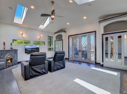 1932 Kokanee Way, South Lake Tahoe, CA 96150 Photo