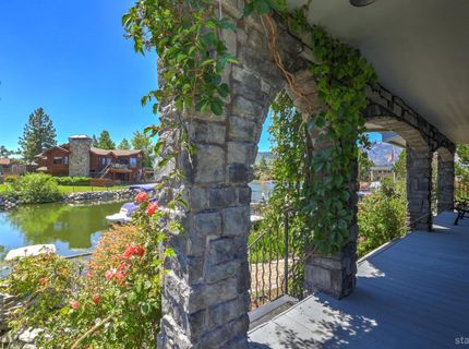 1932 Kokanee Way, South Lake Tahoe, CA 96150 Photo