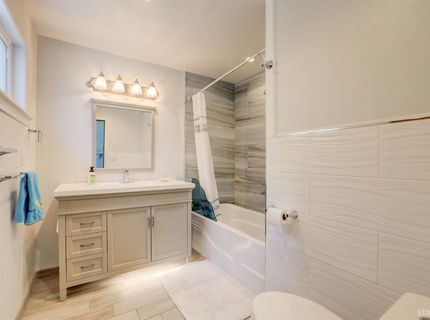 1932 Kokanee Way, South Lake Tahoe, CA 96150 Photo