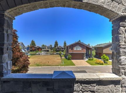 1932 Kokanee Way, South Lake Tahoe, CA 96150 Photo