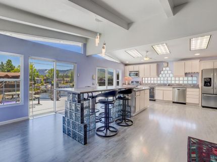 1932 Kokanee Way, South Lake Tahoe, CA 96150 Photo