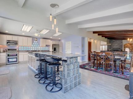 1932 Kokanee Way, South Lake Tahoe, CA 96150 Photo