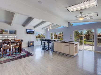 1932 Kokanee Way, South Lake Tahoe, CA 96150 Photo