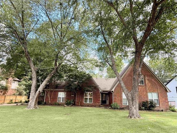 9140 FOX RIDGE RD, Germantown, TN 38139