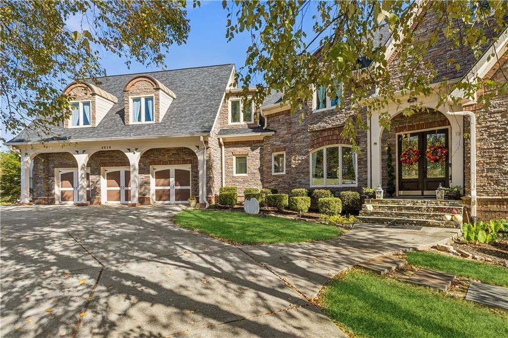 4826 Rose Heights Drive, Flowery Branch, GA 30542 Main Photo