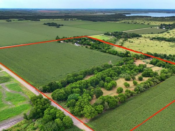 780 County Road 389, Granger, TX 76530