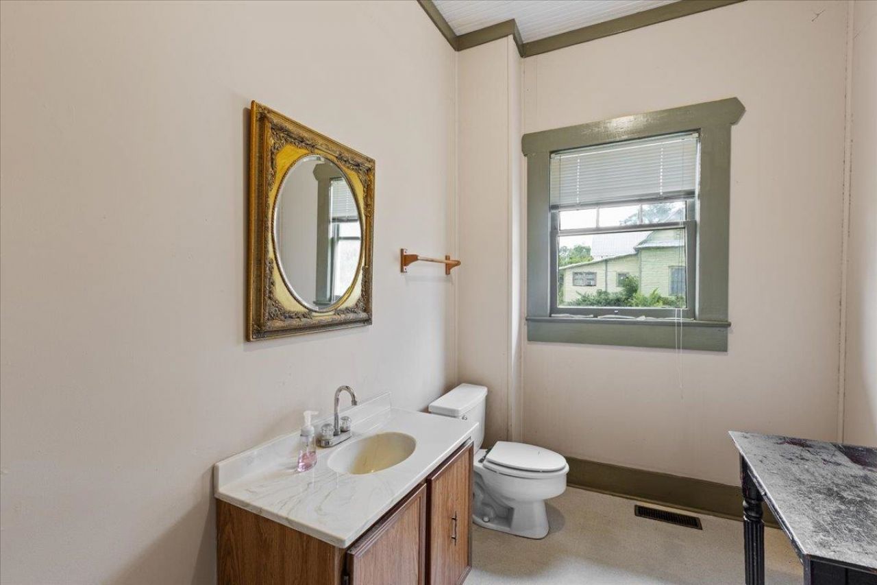 315 W Green Street, Perry, FL 32347 Photo