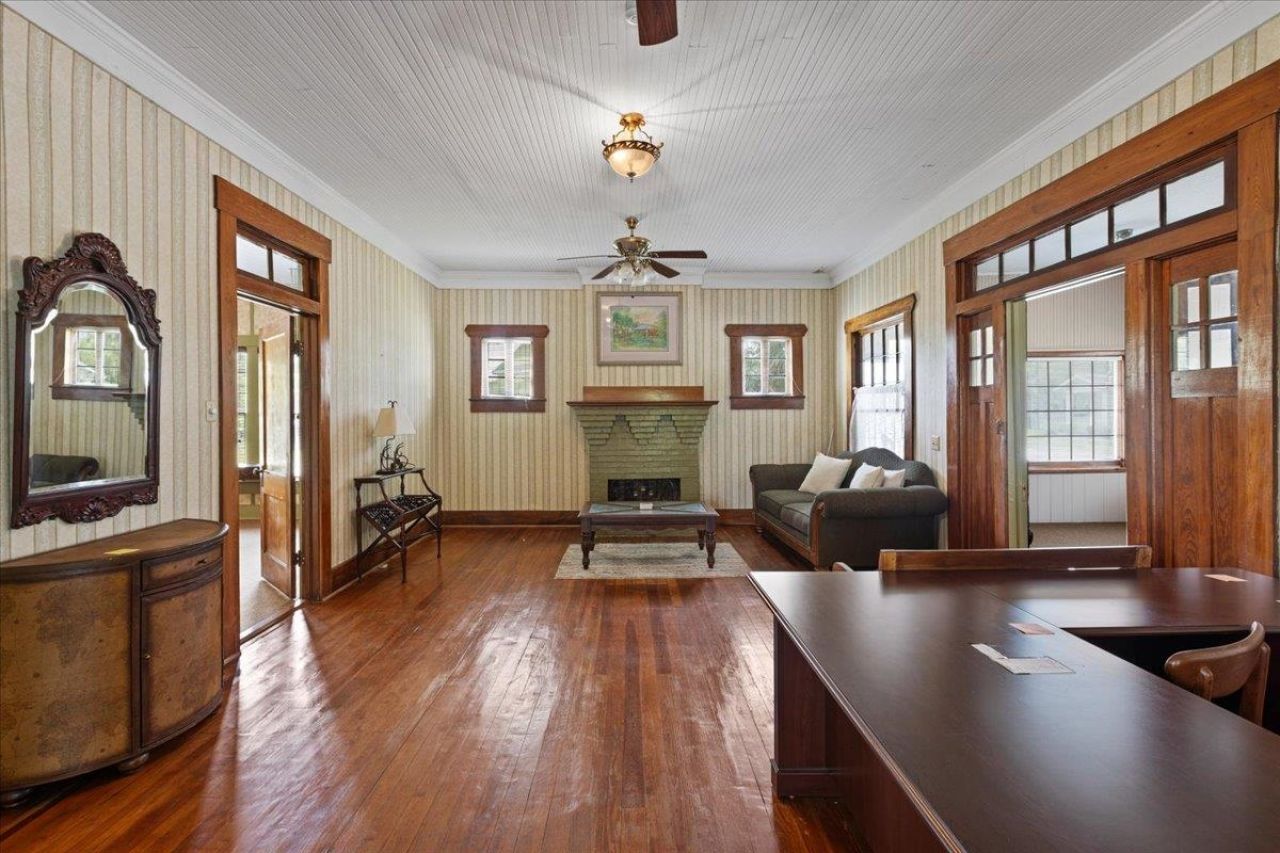 315 W Green Street, Perry, FL 32347 Photo