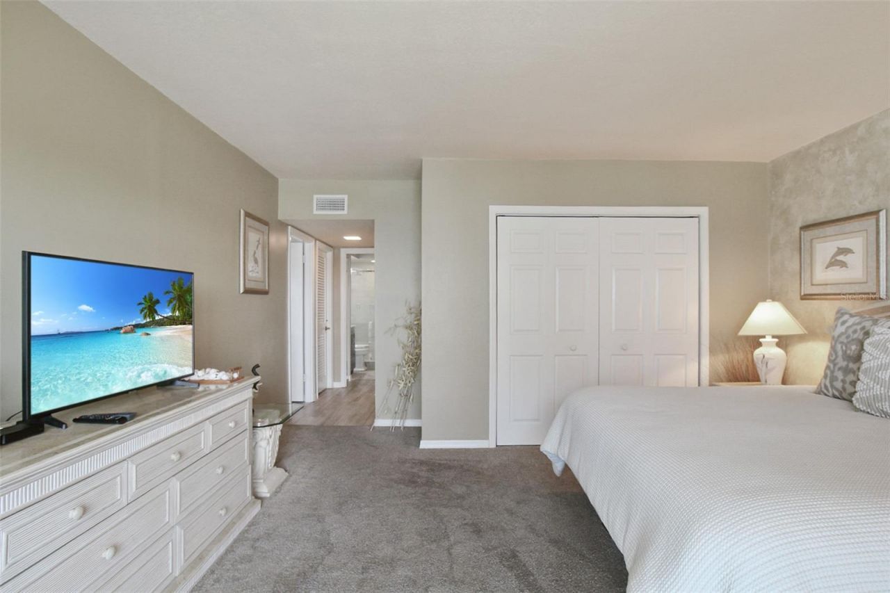 1050 Longboat Club Road, Unit 702, Longboat Key, FL 34228 Photo