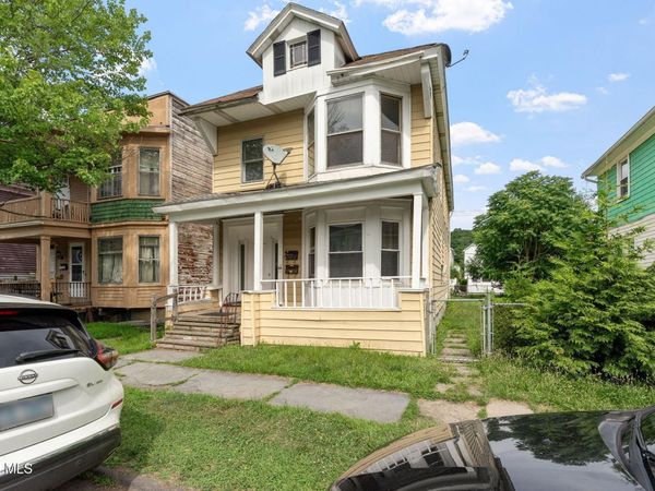 86 6th Avenue, Troy, NY 12180