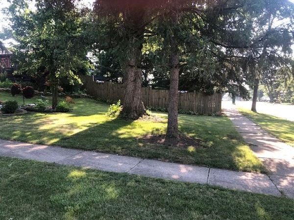 9300 S 83rd Avenue, Hickory Hills, IL 60457