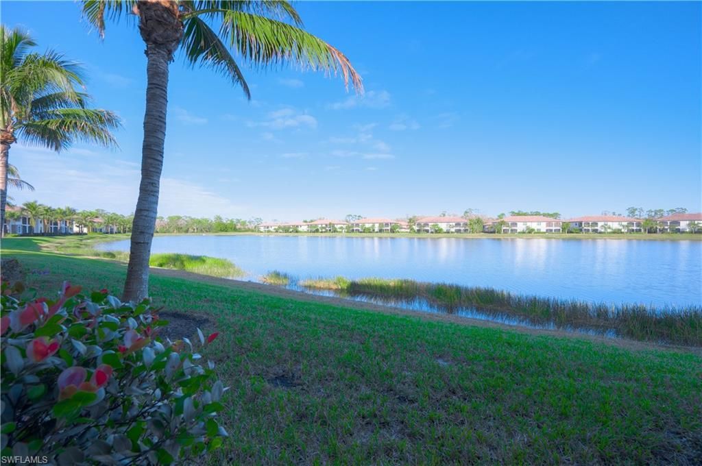 9521 Avellino Way, Unit 2413, Naples, FL 34113 Photo