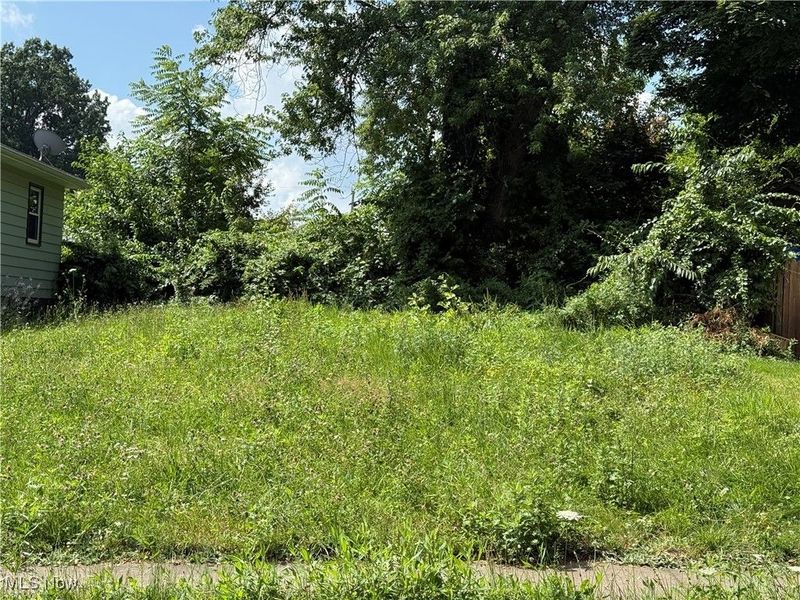 1874 Adelaide Boulevard, Akron, OH 44305 Photo 3