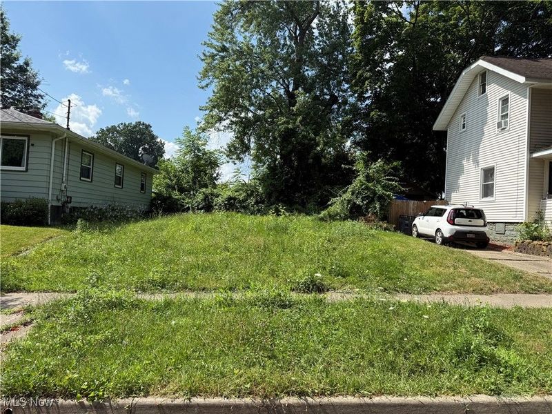 1874 Adelaide Boulevard, Akron, OH 44305 Photo 4