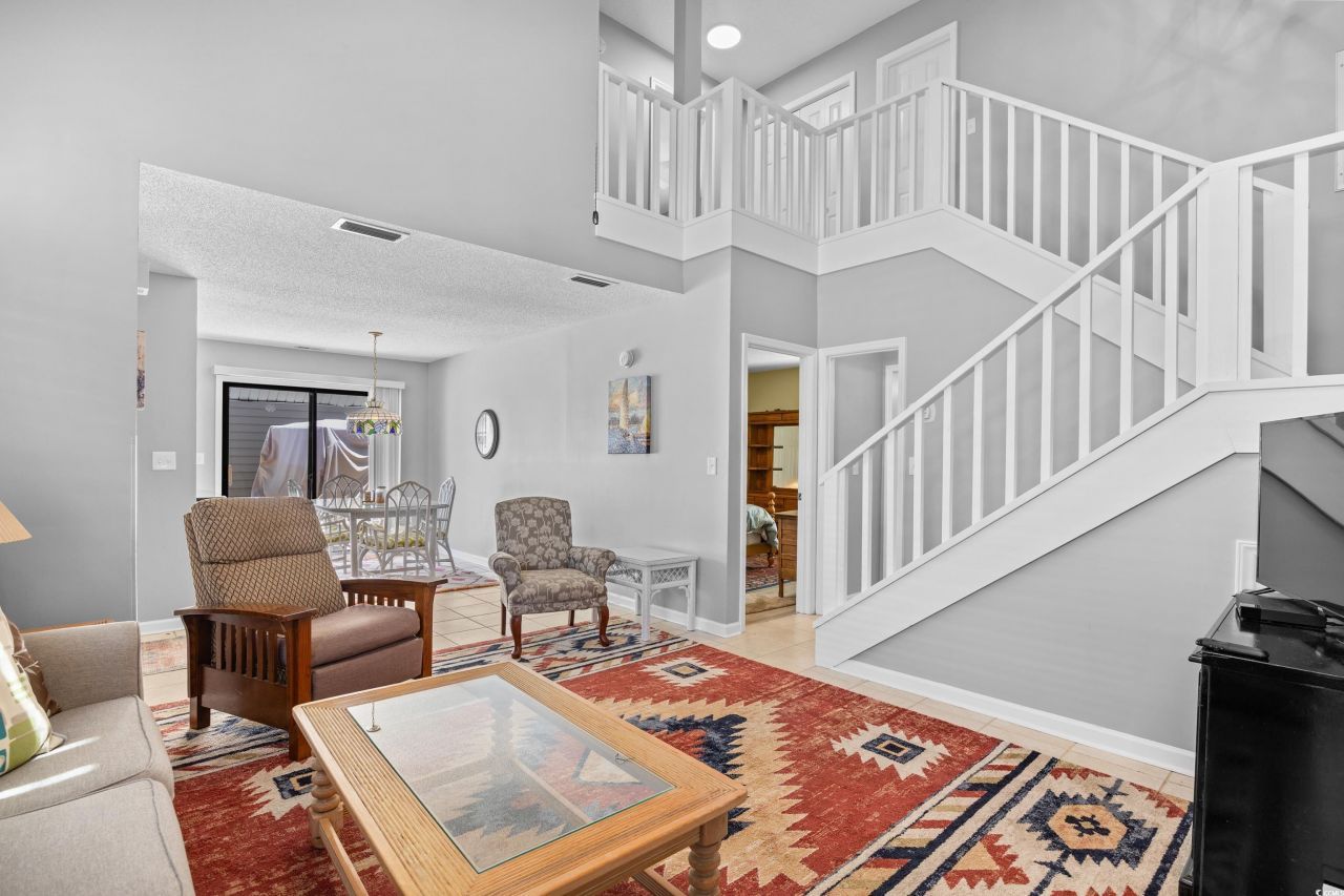 1004 Edge Dr. Photo 13