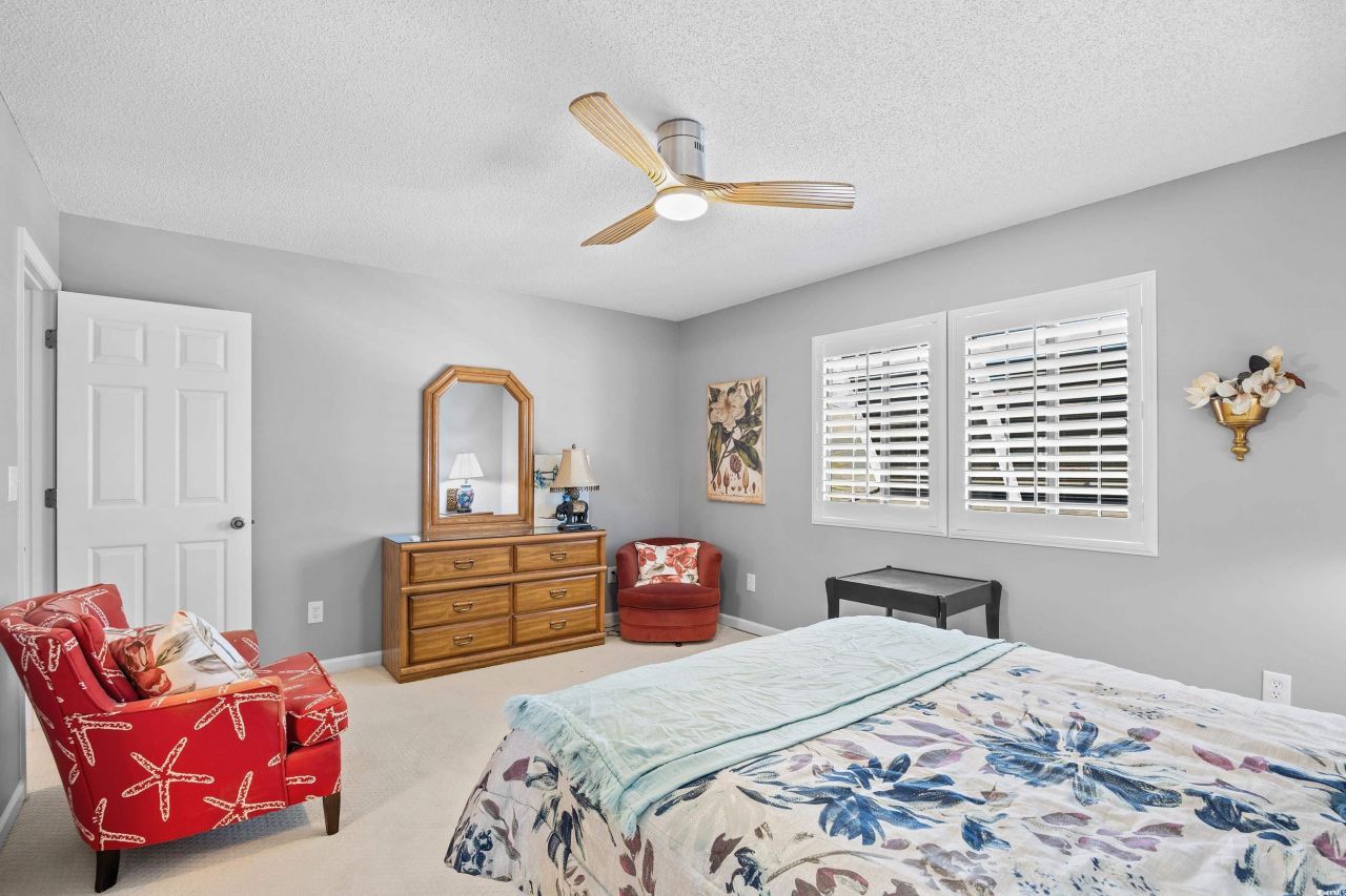 1004 Edge Dr. Photo 28