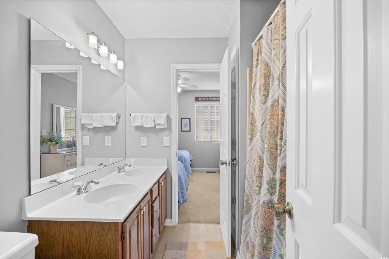 1004 Edge Dr. Photo 30