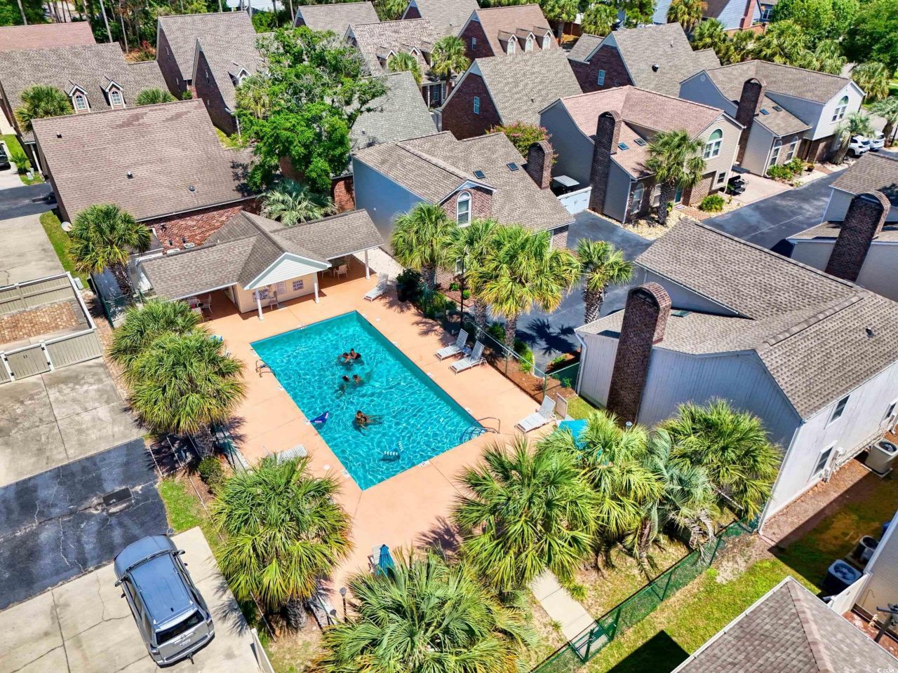 1004 Edge Dr. Photo 34