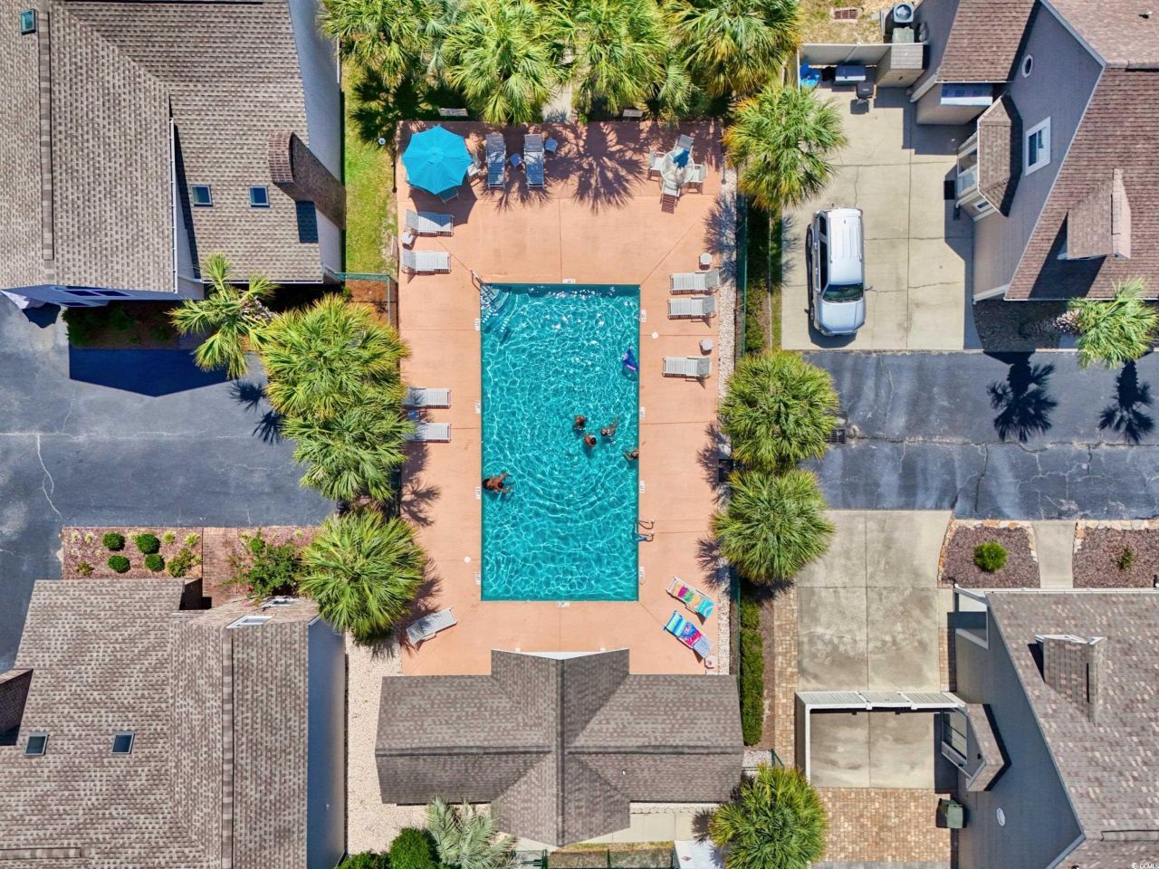 1004 Edge Dr. Photo 35