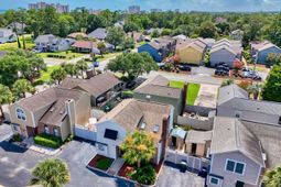 1004 Edge Dr. photo 4