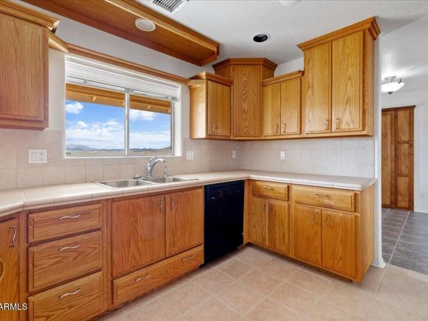 20775 N HACKAMORE Lane, Paulden, AZ 86334