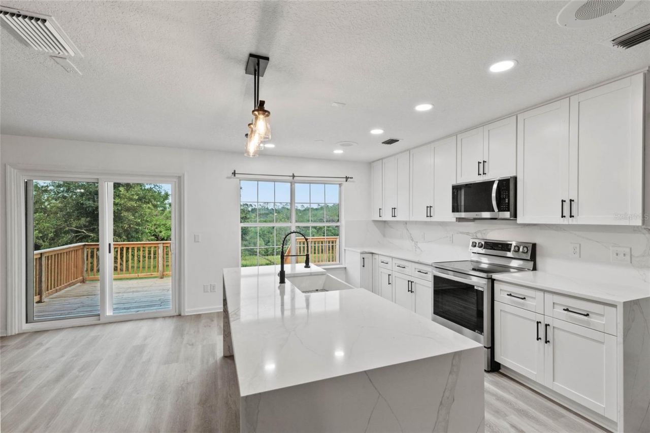 41636 Outlaw Lane, Weirsdale, FL 32195 Photo