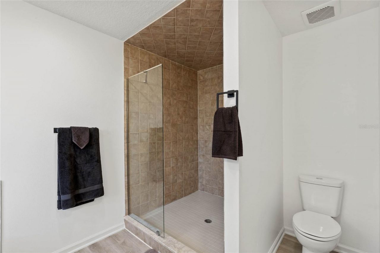 41636 Outlaw Lane, Weirsdale, FL 32195 Photo