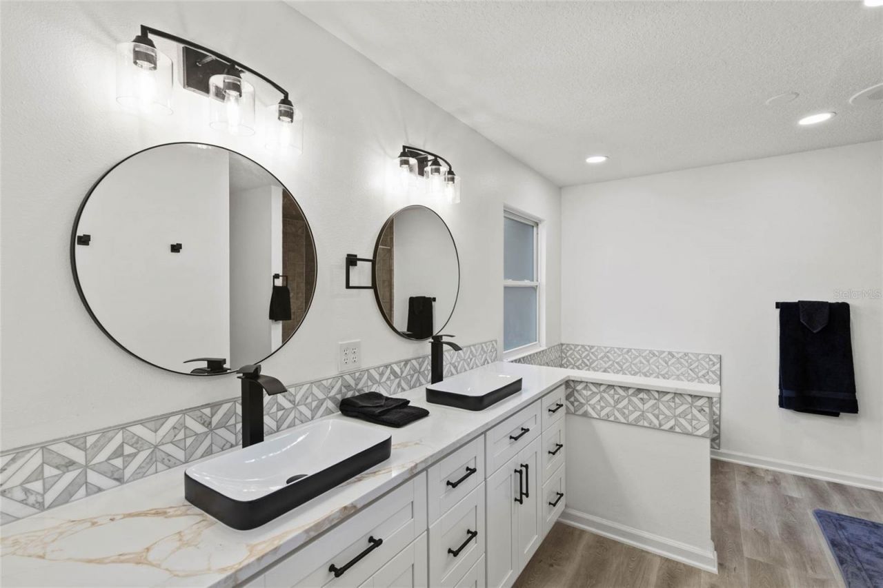 41636 Outlaw Lane, Weirsdale, FL 32195 Photo