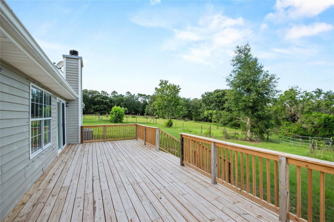 41636 Outlaw Lane, Weirsdale, FL 32195 Photo