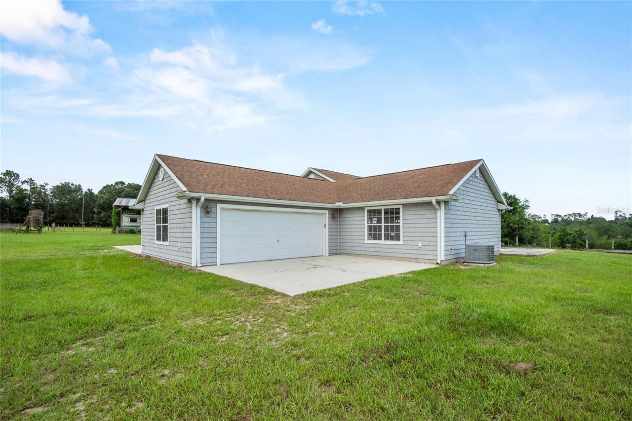 41636 Outlaw Lane, Weirsdale, FL 32195 Photo