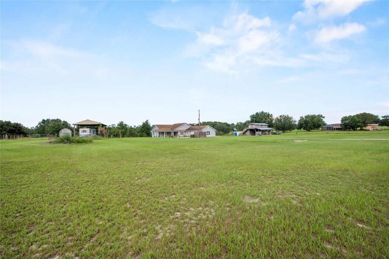 41636 Outlaw Lane, Weirsdale, FL 32195 Photo