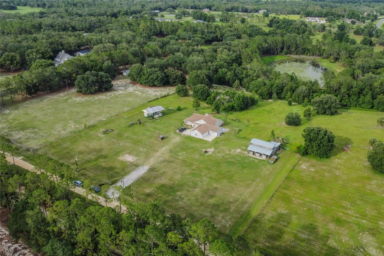 41636 Outlaw Lane, Weirsdale, FL 32195 Photo