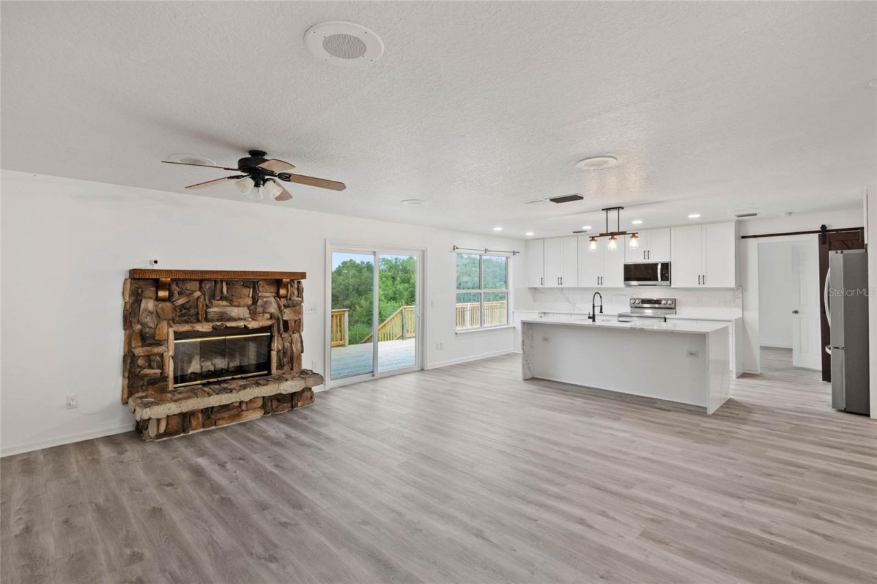 41636 Outlaw Lane, Weirsdale, FL 32195 Photo
