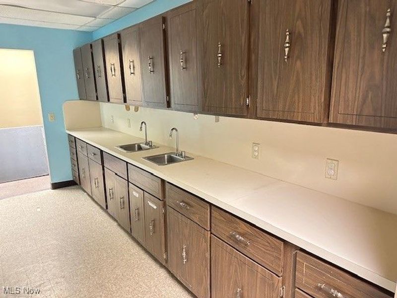 511 N Abbe Road, Unit E, Elyria, OH 44035 Photo 16