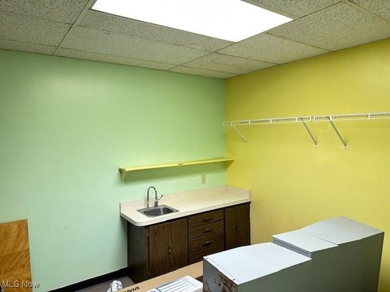 511 N Abbe Road, Unit E, Elyria, OH 44035 Photo 26