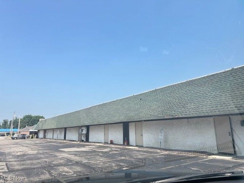 511 N Abbe Road, Unit E, Elyria, OH 44035 Photo 28