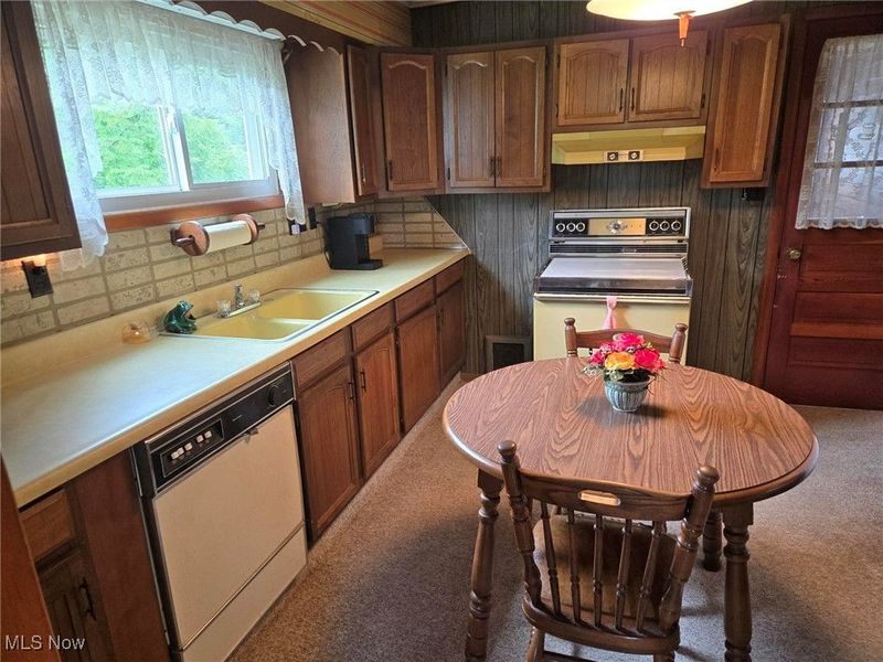 360 Glass Road, Malta, OH 43758 Photo 6