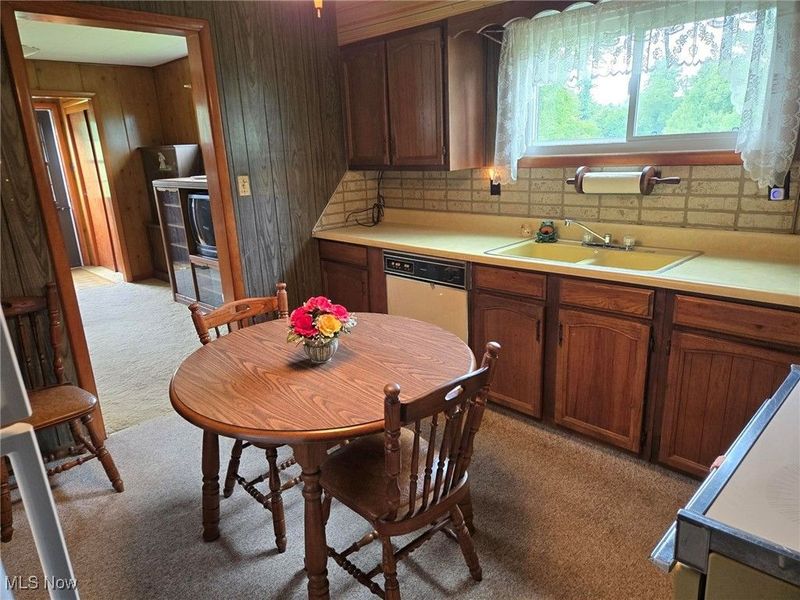 360 Glass Road, Malta, OH 43758 Photo 8