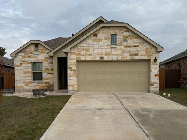 369 Shale CIR, Buda, TX 78610