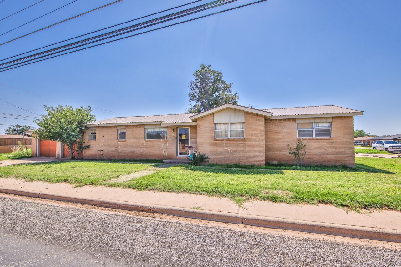 509 N Ballard Street, Brownfield, TX 79316 Main Photo