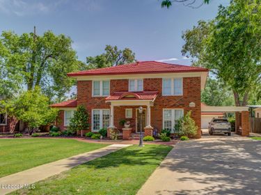 19th Street, Lubbock, TX 79410