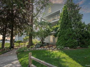 3559 Port Cove Drive, Waterford Twp, MI 48328