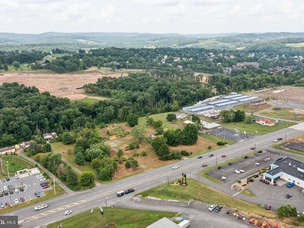 1193-95 CENTRE TURNPIKE, ORWIGSBURG, PA 17961