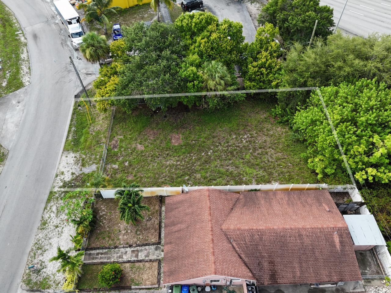 1602 Lauderdale Manor Drive, Fort Lauderdale, FL 33311 Photo