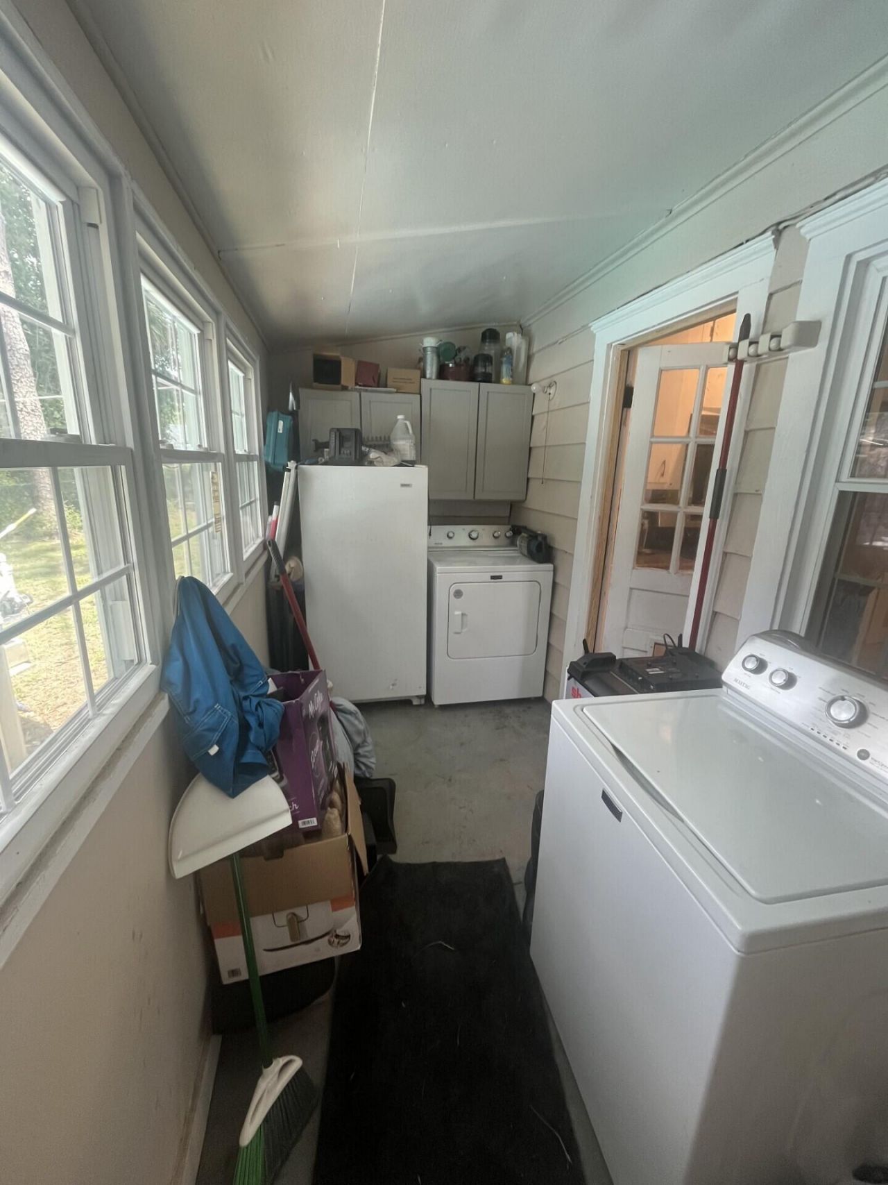 213 May Street Photo 11