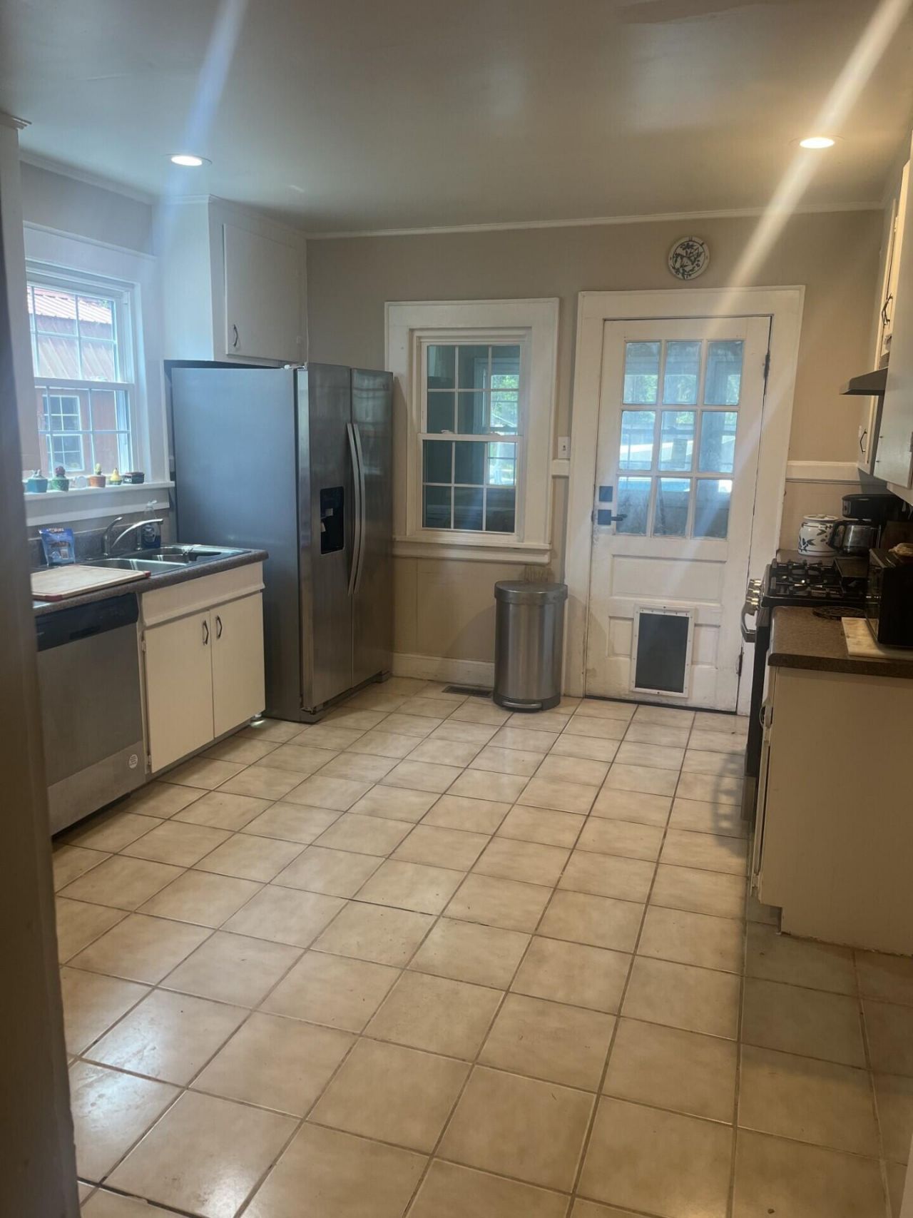 213 May Street Photo 9