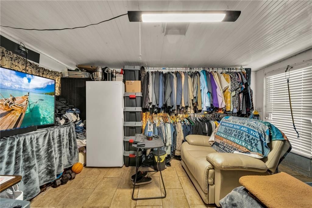 63 Tangelo Ct, Lehigh Acres, FL 33936 Photo