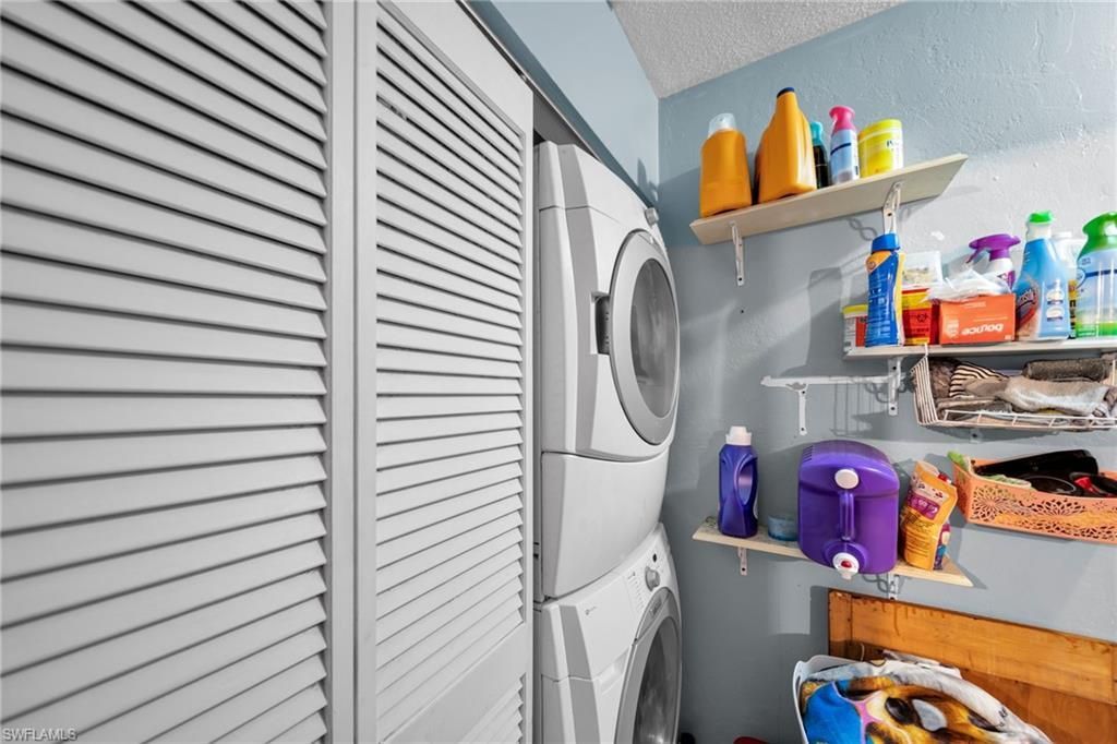 63 Tangelo Ct, Lehigh Acres, FL 33936 Photo