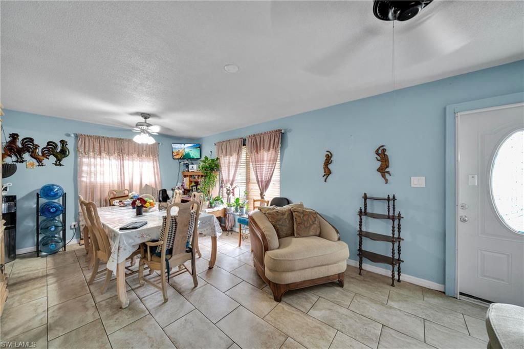 63 Tangelo Ct, Lehigh Acres, FL 33936 Photo