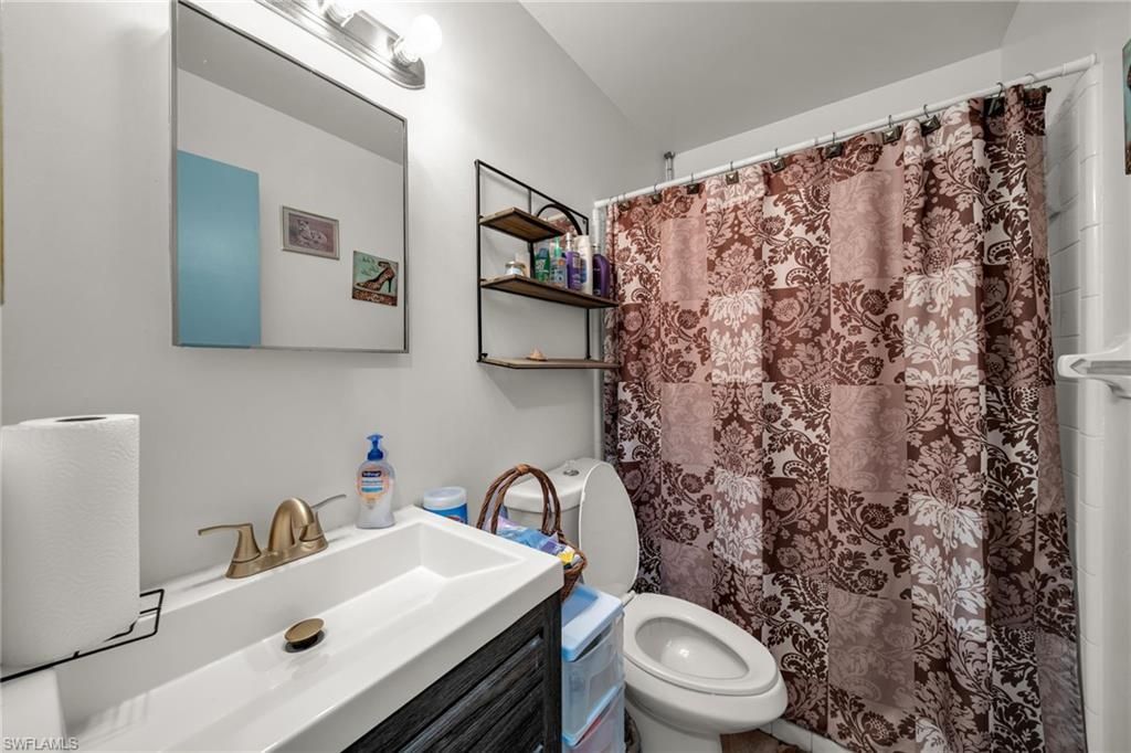 63 Tangelo Ct, Lehigh Acres, FL 33936 Photo